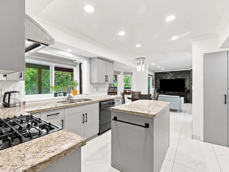 8676 146a Street, Surrey, BC, V3S 6N7 - 11