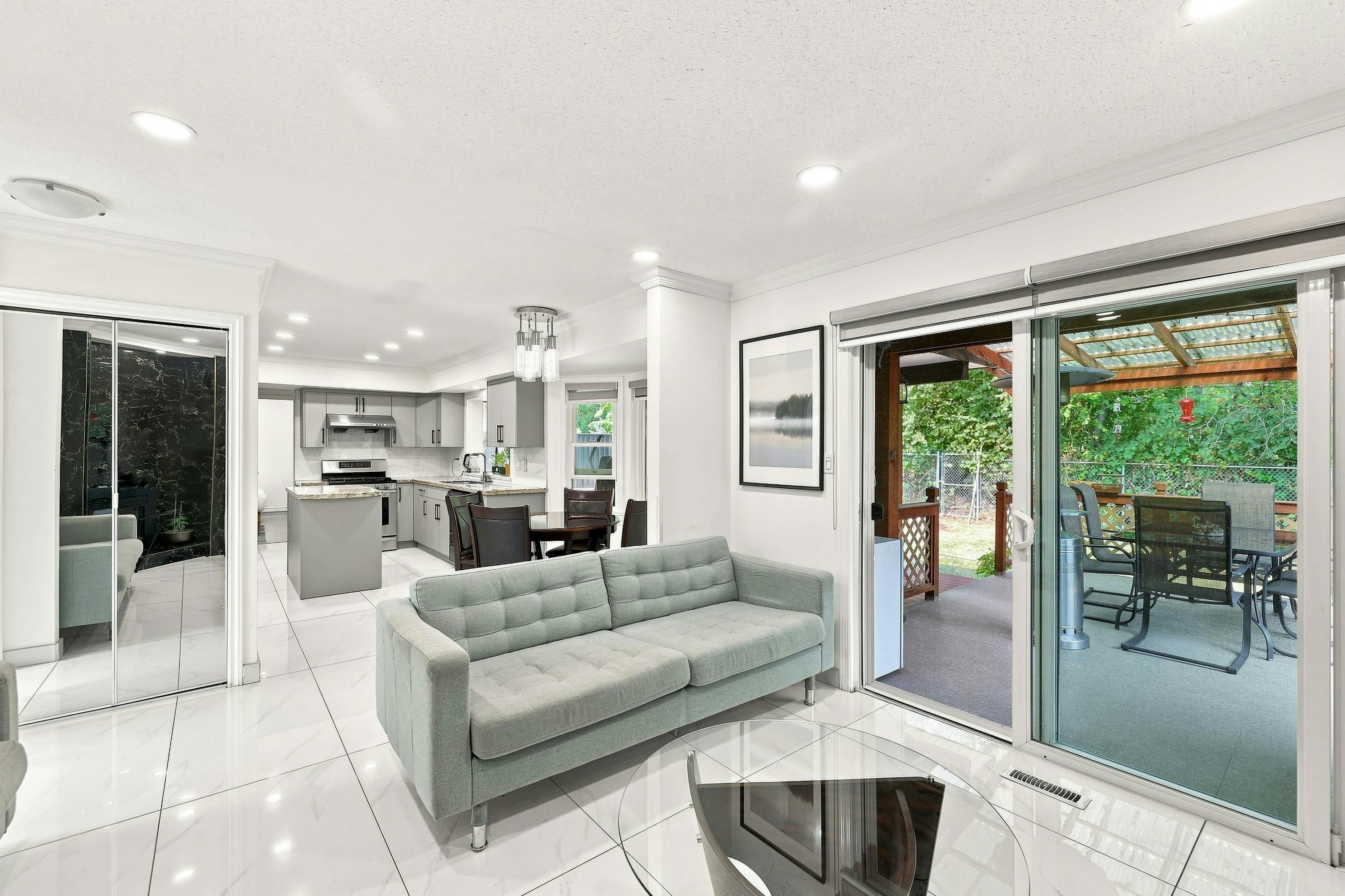 8676 146a Street, Surrey, BC, V3S 6N7 - 8