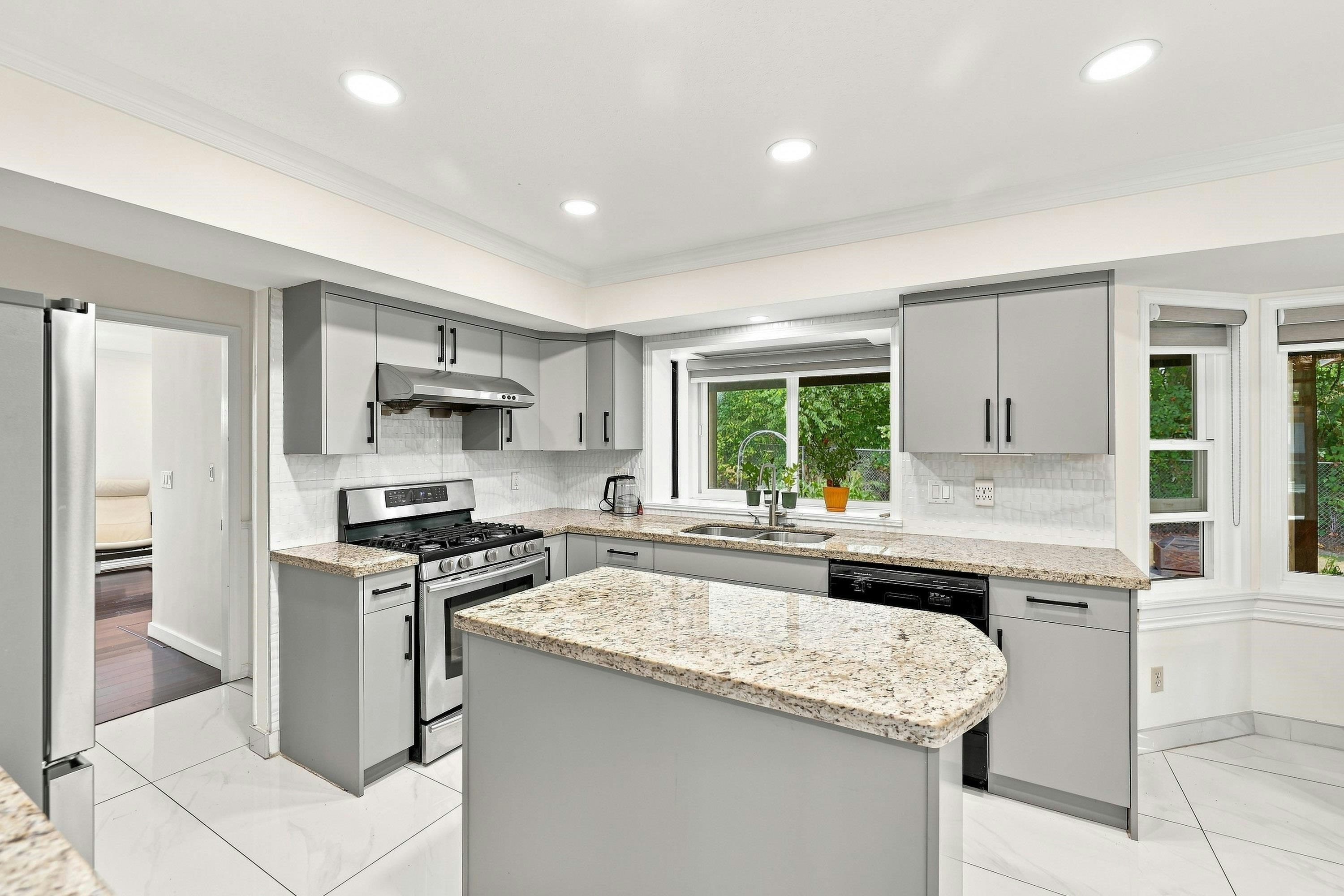 8676 146a Street, Surrey, BC, V3S 6N7 - 9
