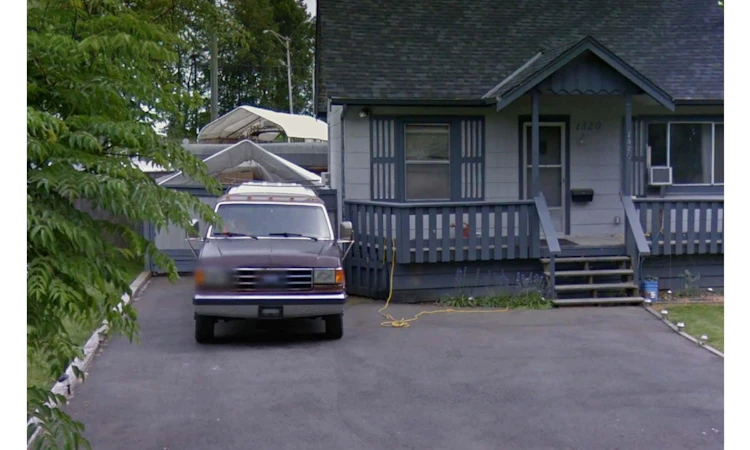 1320 Lancaster Crescent
