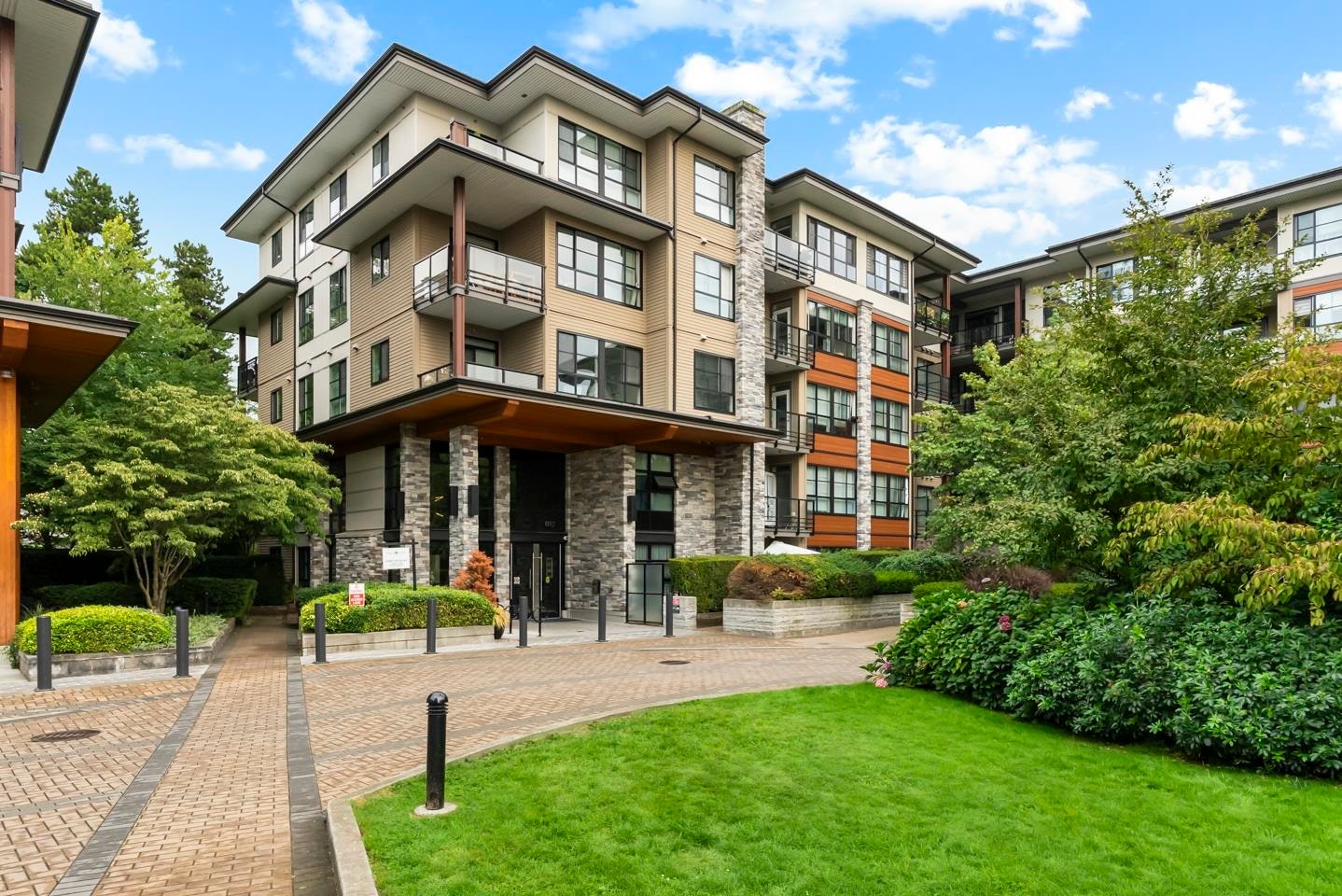 315-1152 Windsor Mews, Coquitlam, BC, V3B 0N1