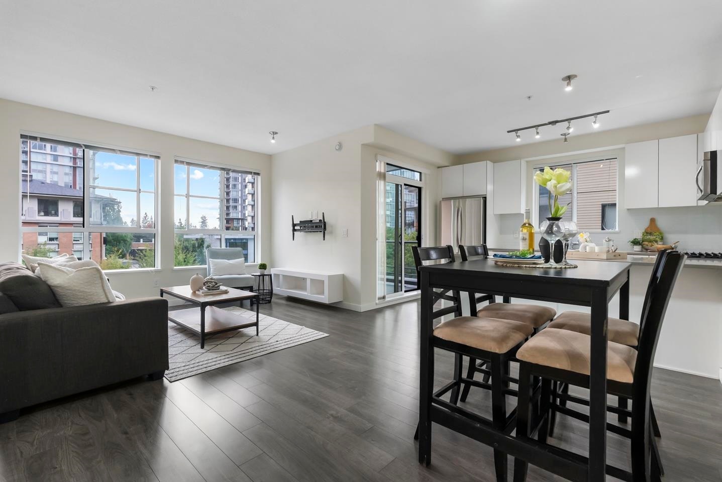 315-1152 Windsor Mews - 4