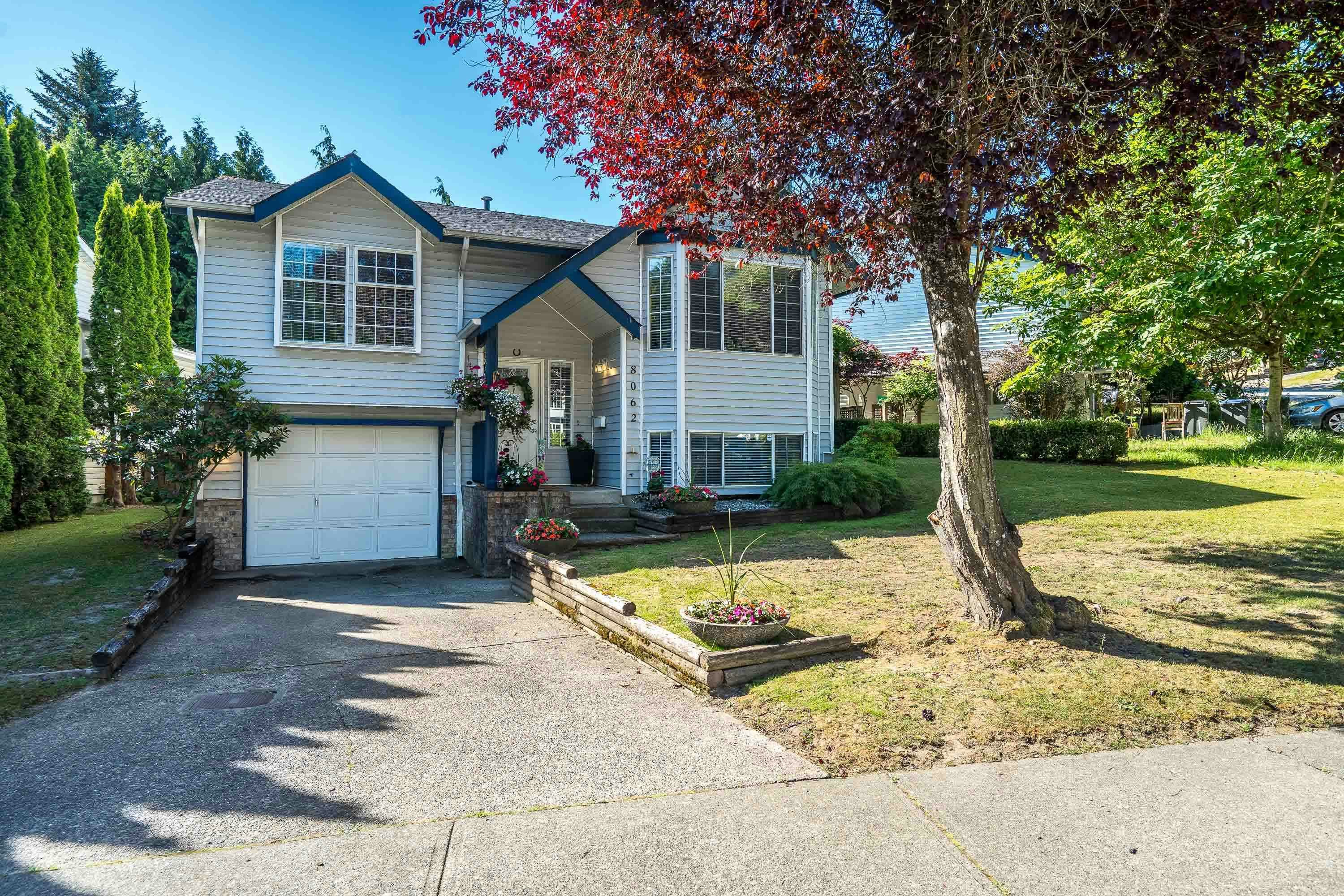 8062 138 Street, Surrey, BC, V3W 8P9