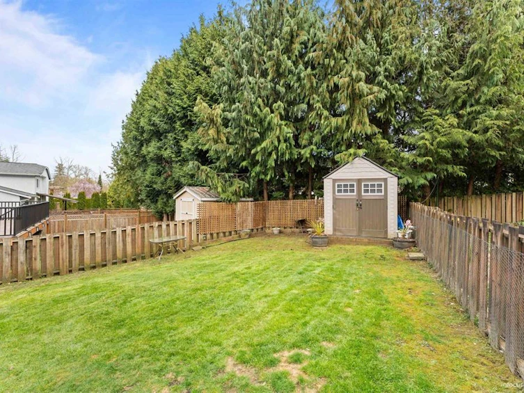 8062 138 Street, Surrey, BC, V3W 8P9 - 35