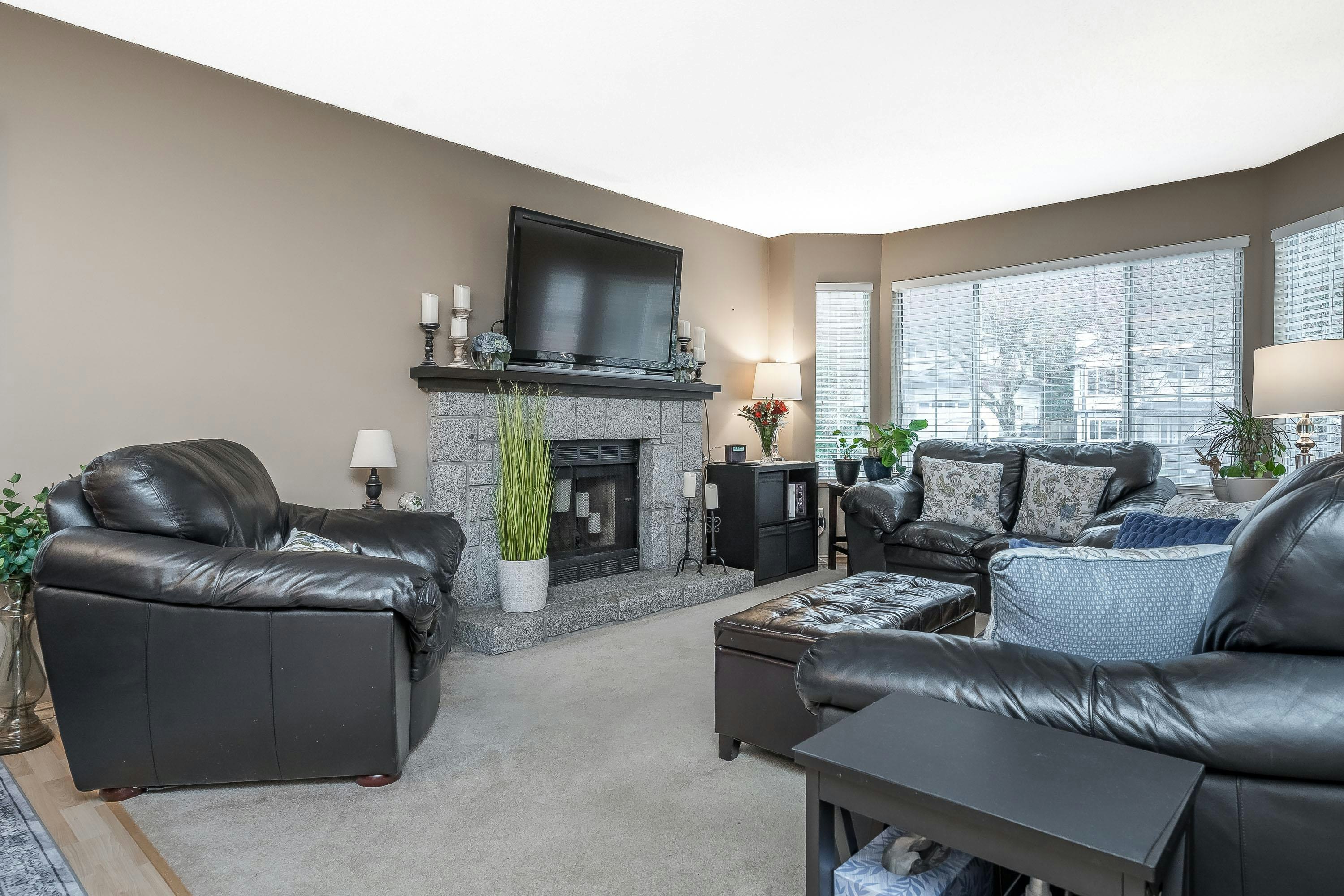 8062 138 Street, Surrey, BC, V3W 8P9 - 9