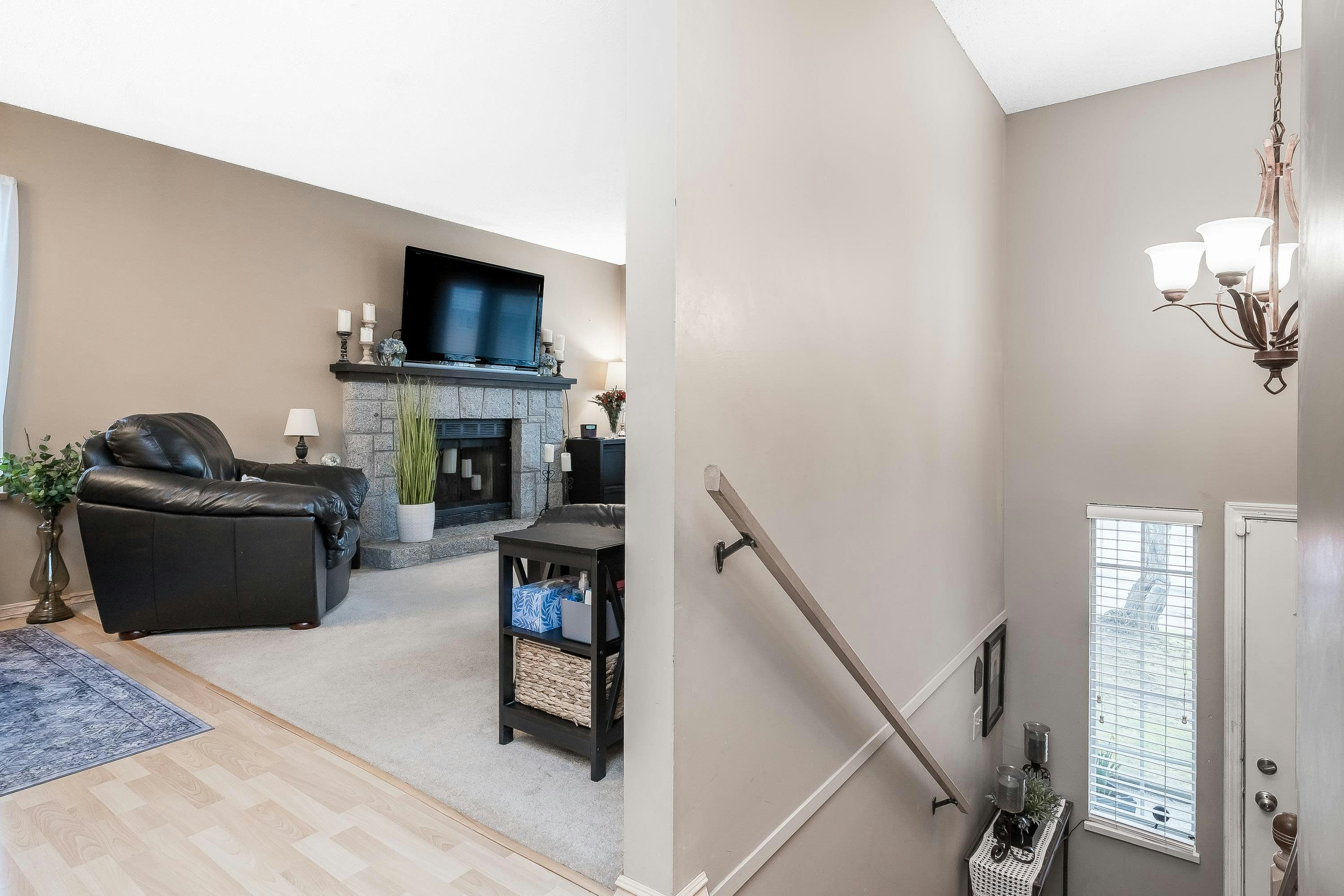 8062 138 Street, Surrey, BC, V3W 8P9 - 2