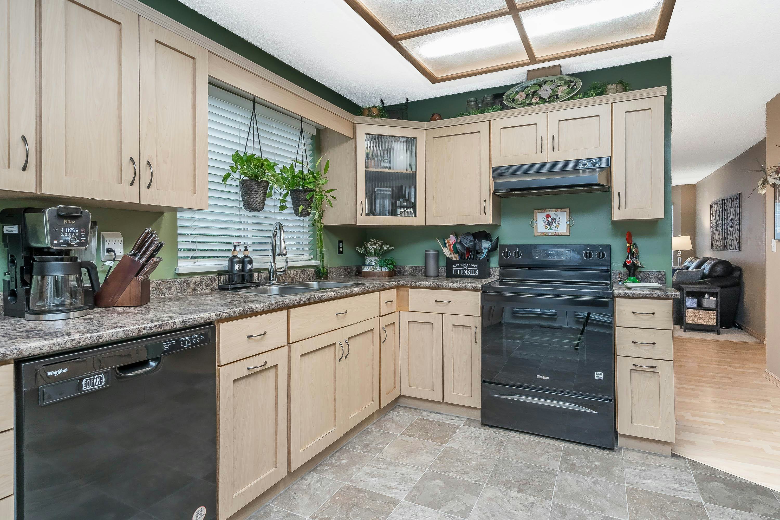 8062 138 Street, Surrey, BC, V3W 8P9 - 14