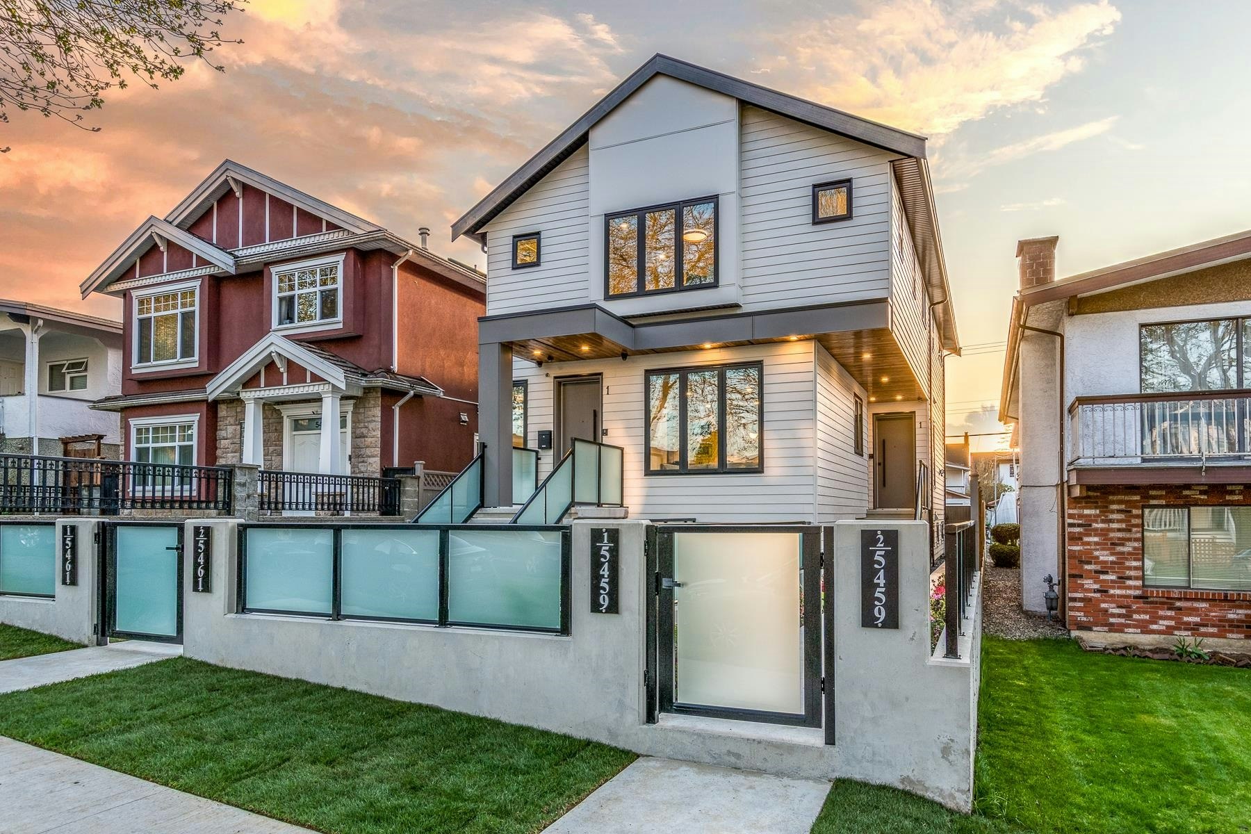 1-5459 Rhodes Street, Vancouver, BC, V5R 3P1