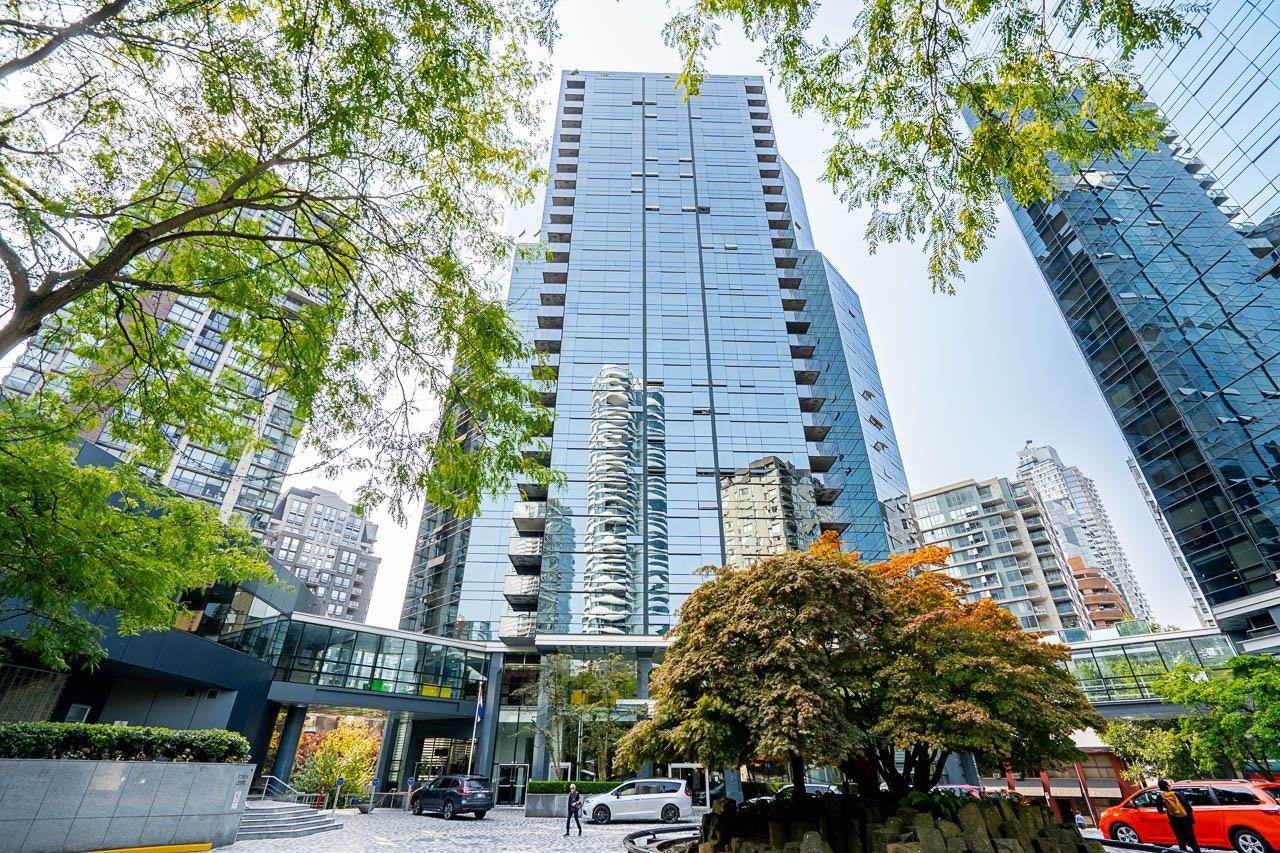 1907-1050 Burrard Street, Vancouver, BC, V6Z 2S3