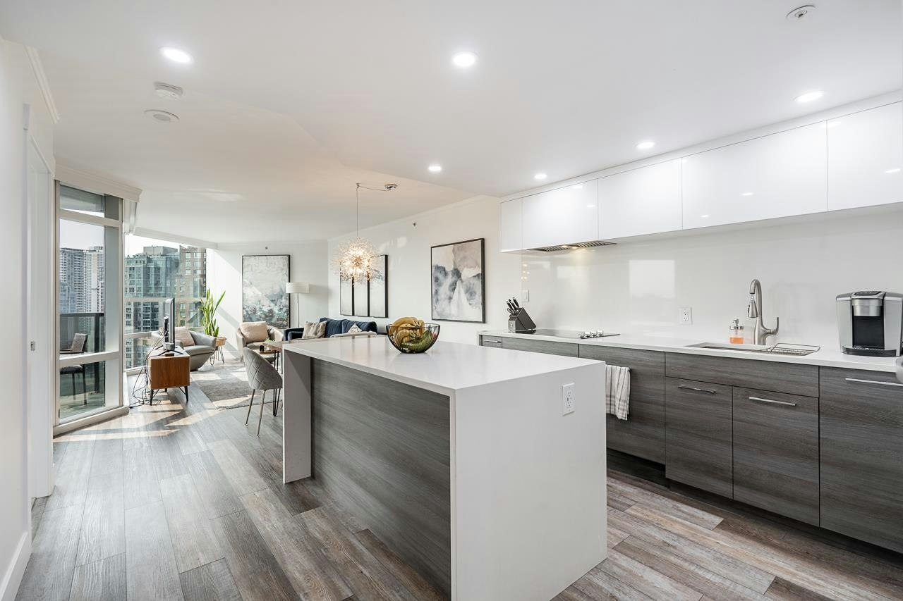 1907-1050 Burrard Street, Vancouver, BC, V6Z 2S3 - 5