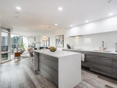 1907-1050 Burrard Street - 5