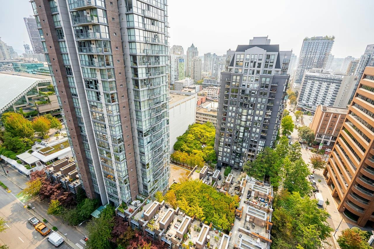 1907-1050 Burrard Street, Vancouver, BC, V6Z 2S3 - 35