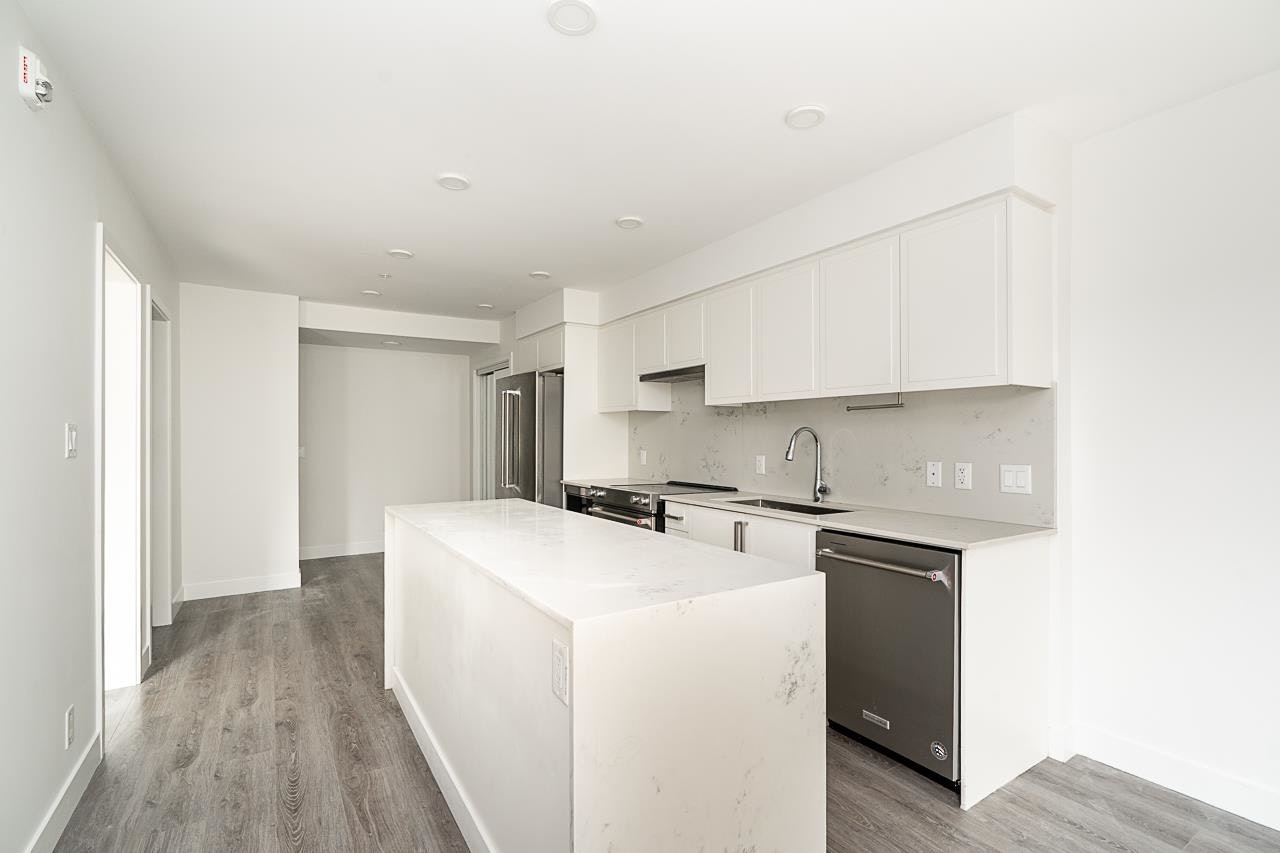 205-700 Clarke Road - 4