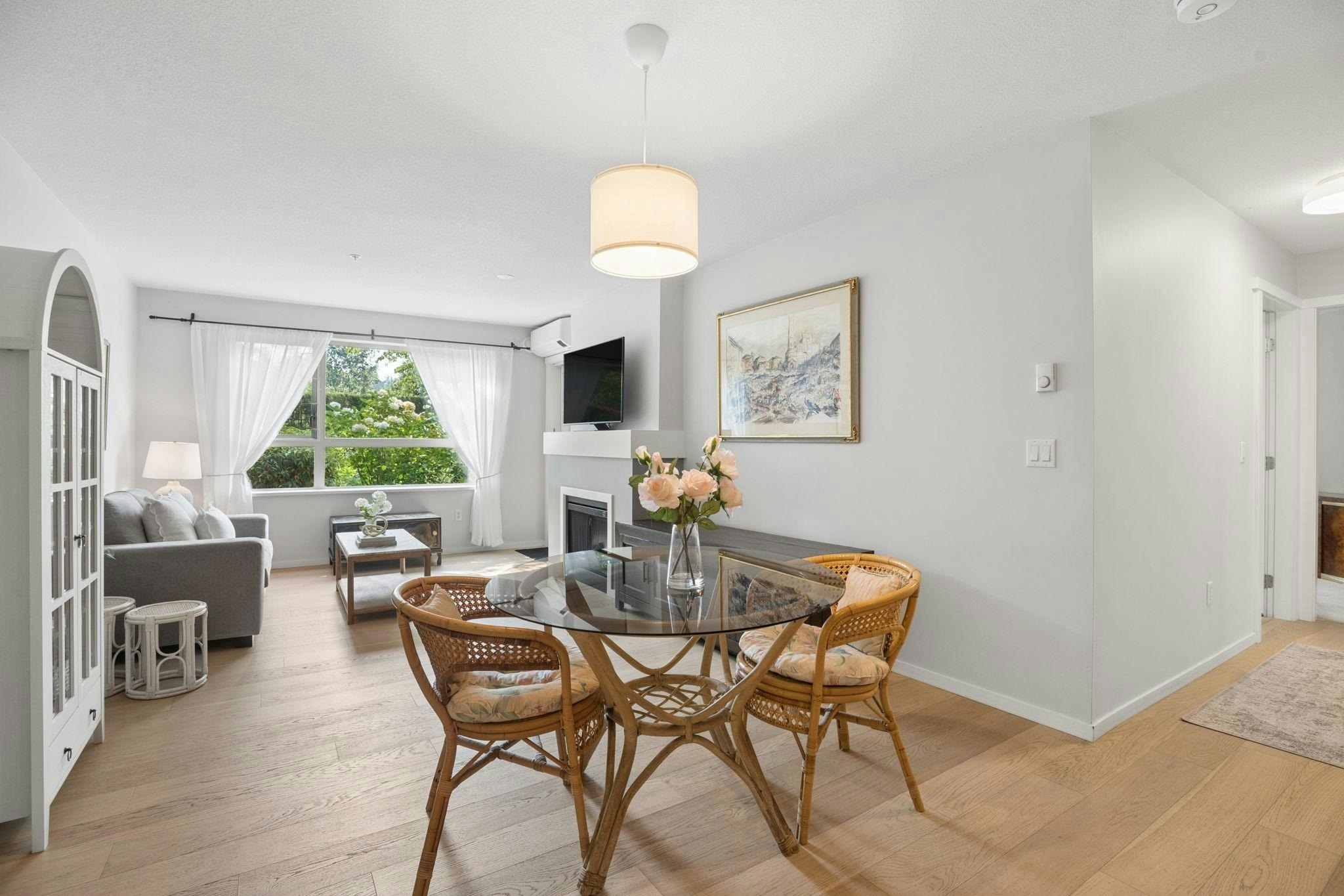 109-600 Klahanie Drive - 5