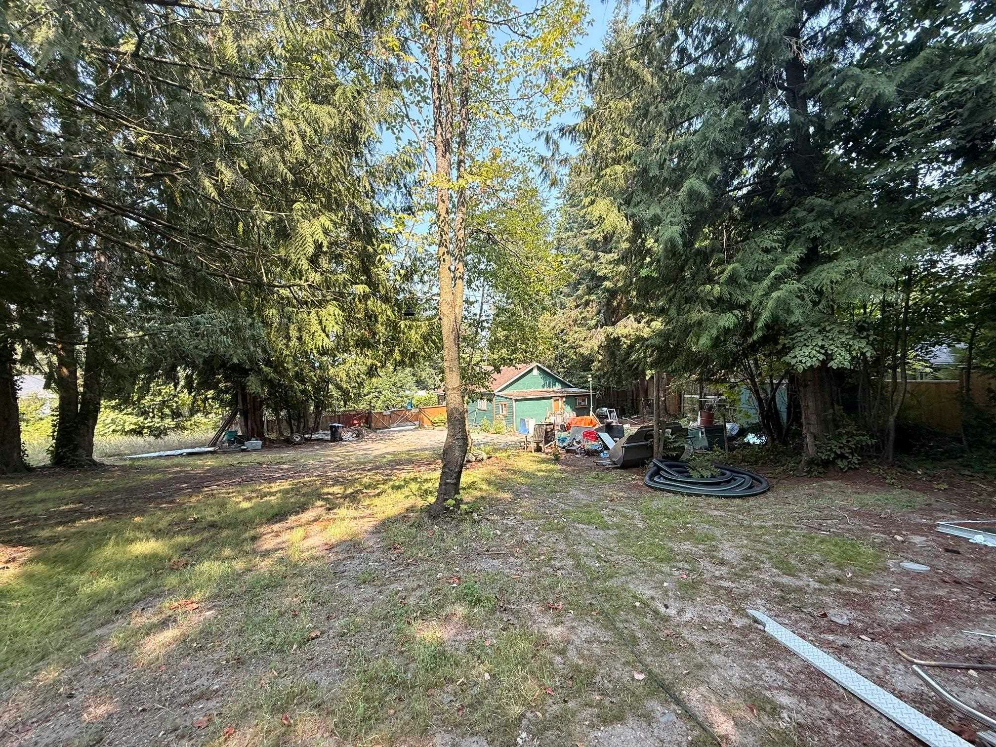 5700 Porpoise Bay Road - 5