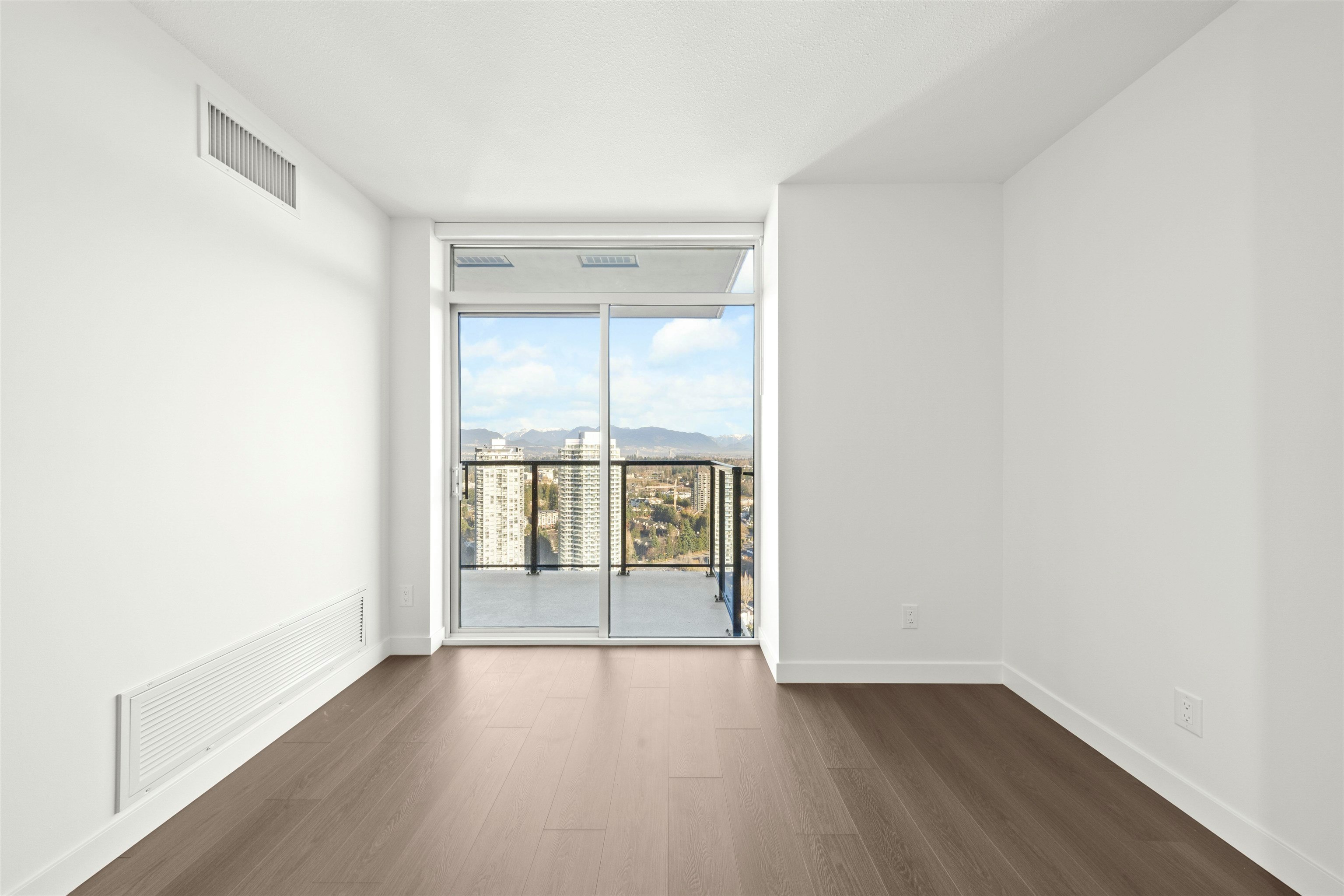 3606-13745 George Junction, Surrey, BC, V3T 4Y3 - 8