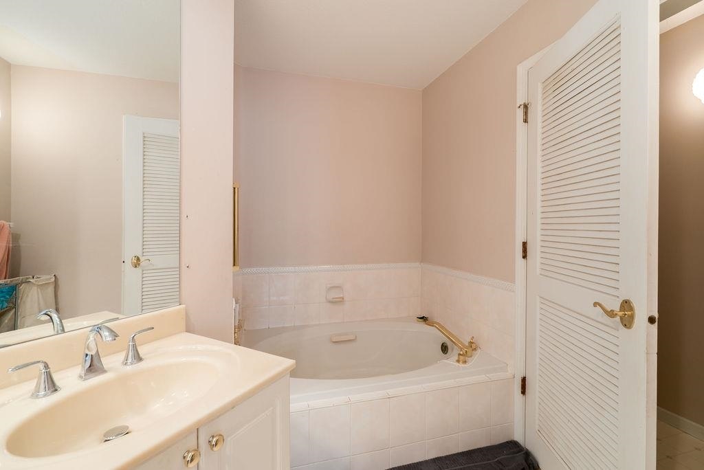 218-8775 Jones Road, Richmond, BC, V6Y 3Y9 - 14