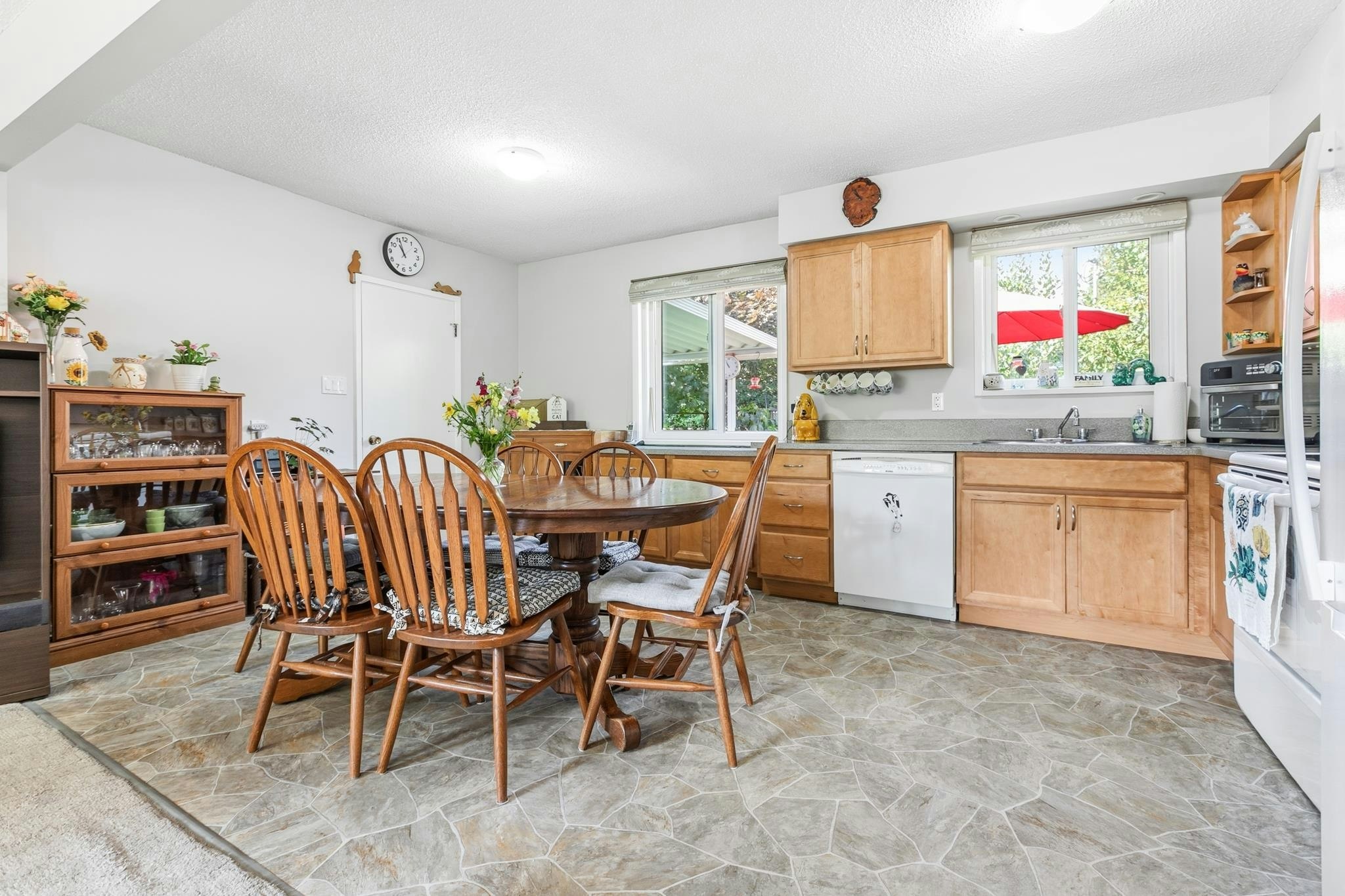 12157 250 Street, Maple Ridge, BC, V4R 1H3 - 9