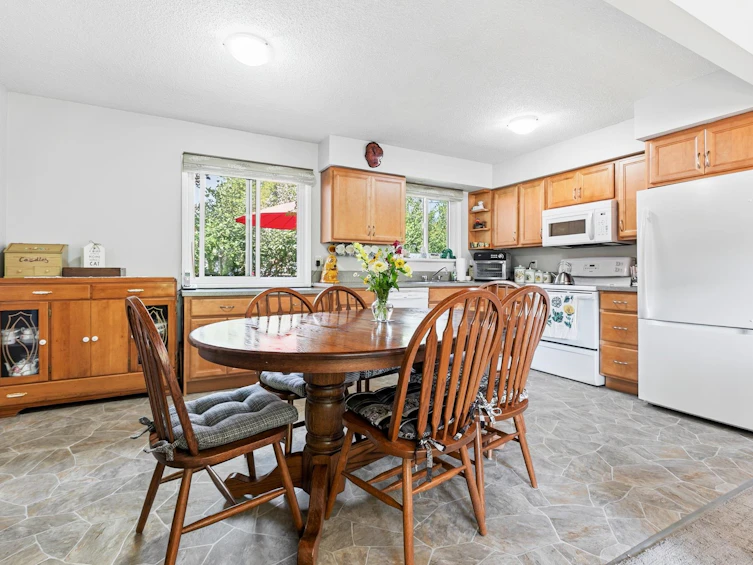 12157 250 Street, Maple Ridge, BC, V4R 1H3 - 10