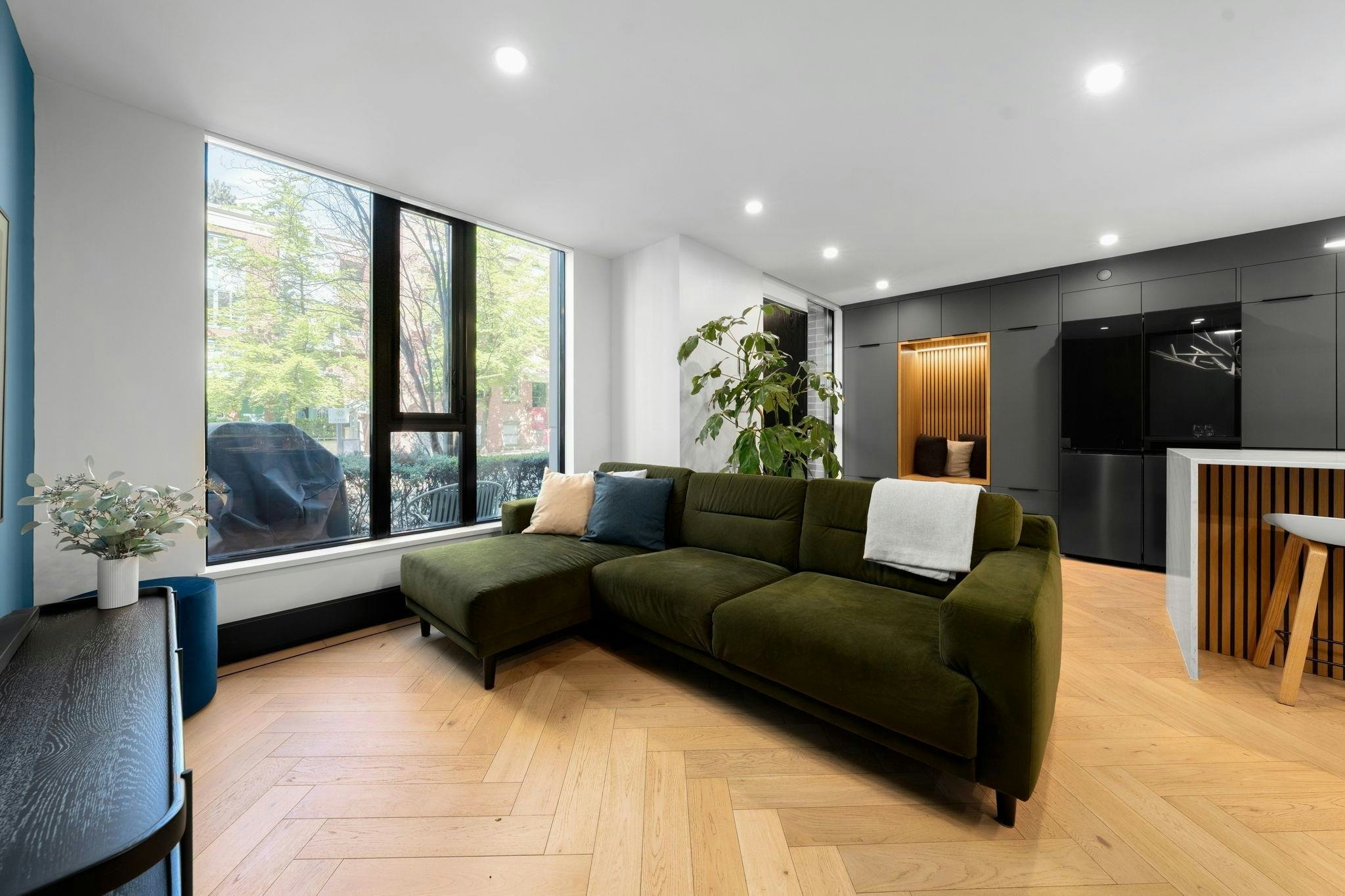 918 Homer Street, Vancouver, BC, V6B 1T7 - 14