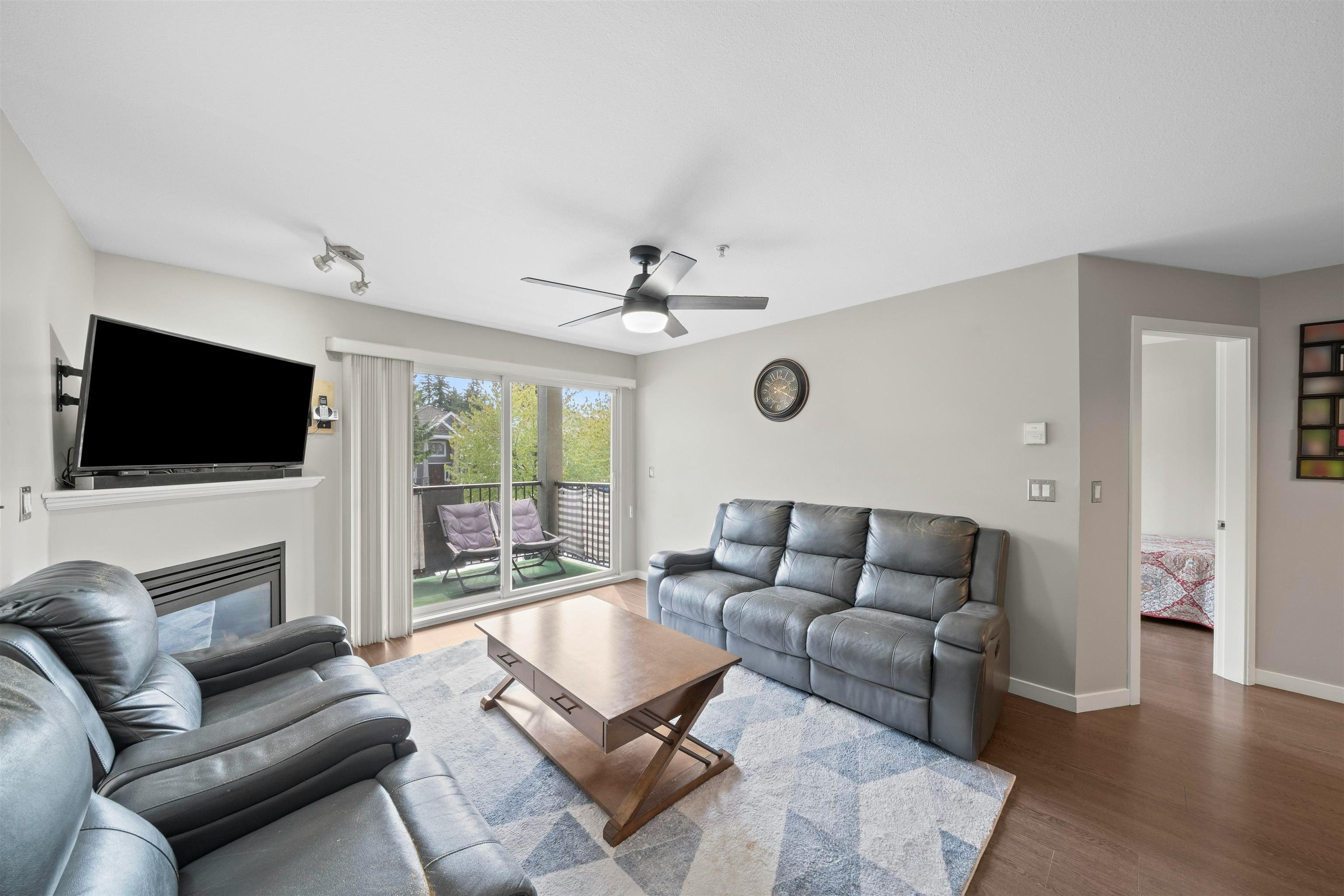 207-12083 92a Avenue, Surrey, BC, V3V 8C8 - 5
