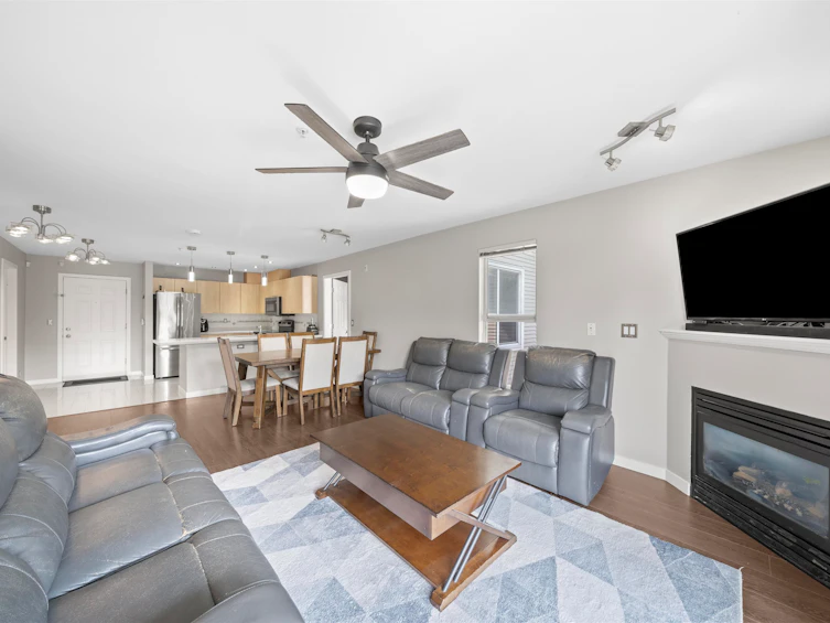 207-12083 92a Avenue, Surrey, BC, V3V 8C8 - 24