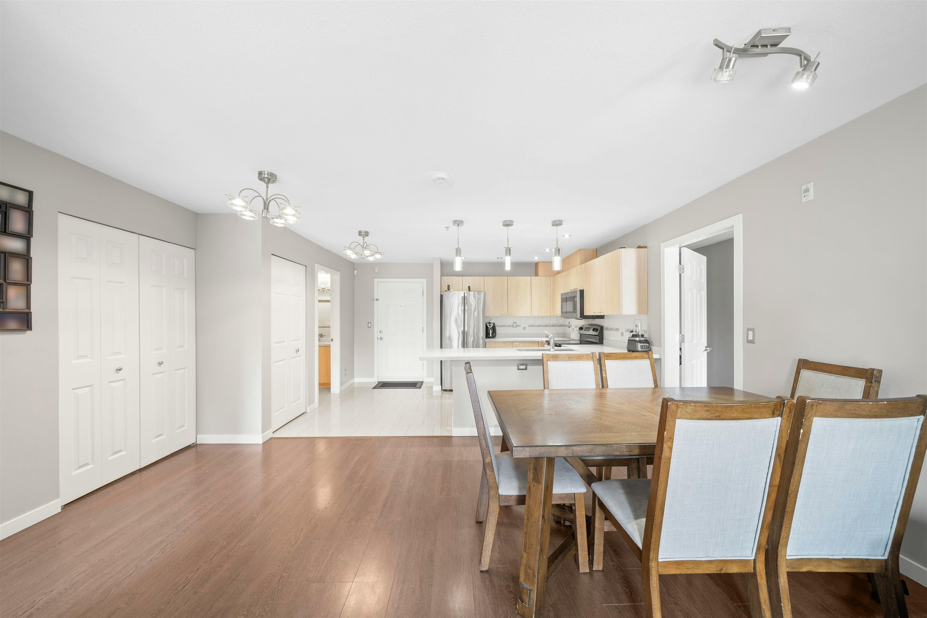 207-12083 92a Avenue, Surrey, BC, V3V 8C8 - 9
