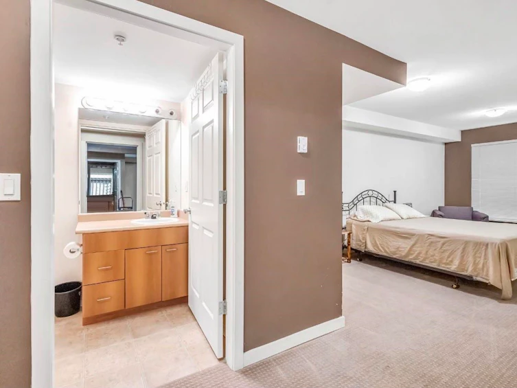 207-12083 92a Avenue, Surrey, BC, V3V 8C8 - 31
