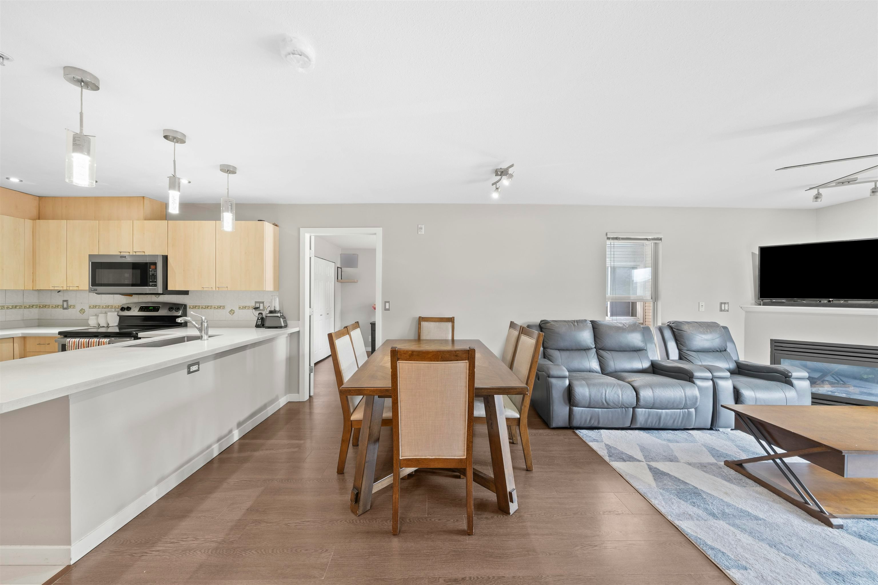 207-12083 92a Avenue, Surrey, BC, V3V 8C8 - 23