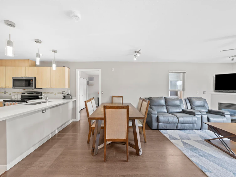 207-12083 92a Avenue, Surrey, BC, V3V 8C8 - 23