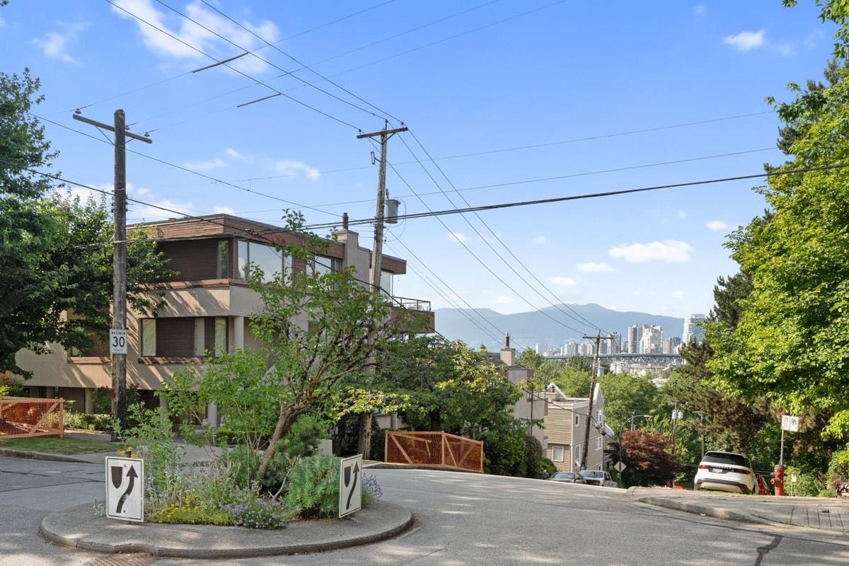 5-1214 W 7th Avenue, Vancouver, BC, V6H 1B6 - 16