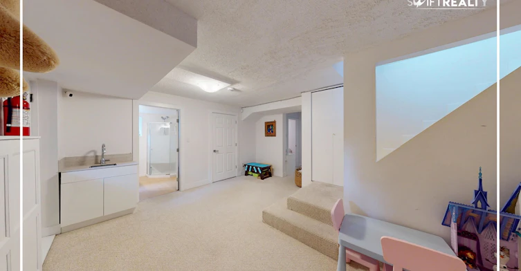 537 E Osborne Road, North Vancouver, BC, V7N 1M4 - 14