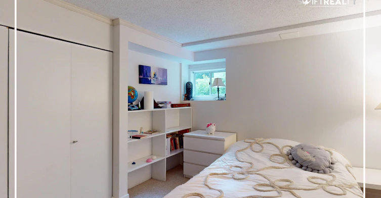 537 E Osborne Road, North Vancouver, BC, V7N 1M4 - 12