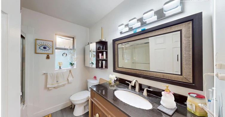 537 E Osborne Road, North Vancouver, BC, V7N 1M4 - 16