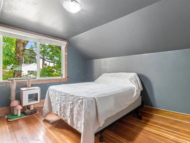 342 E Eighth Avenue, New Westminster, BC, V3L 4K8 - 32