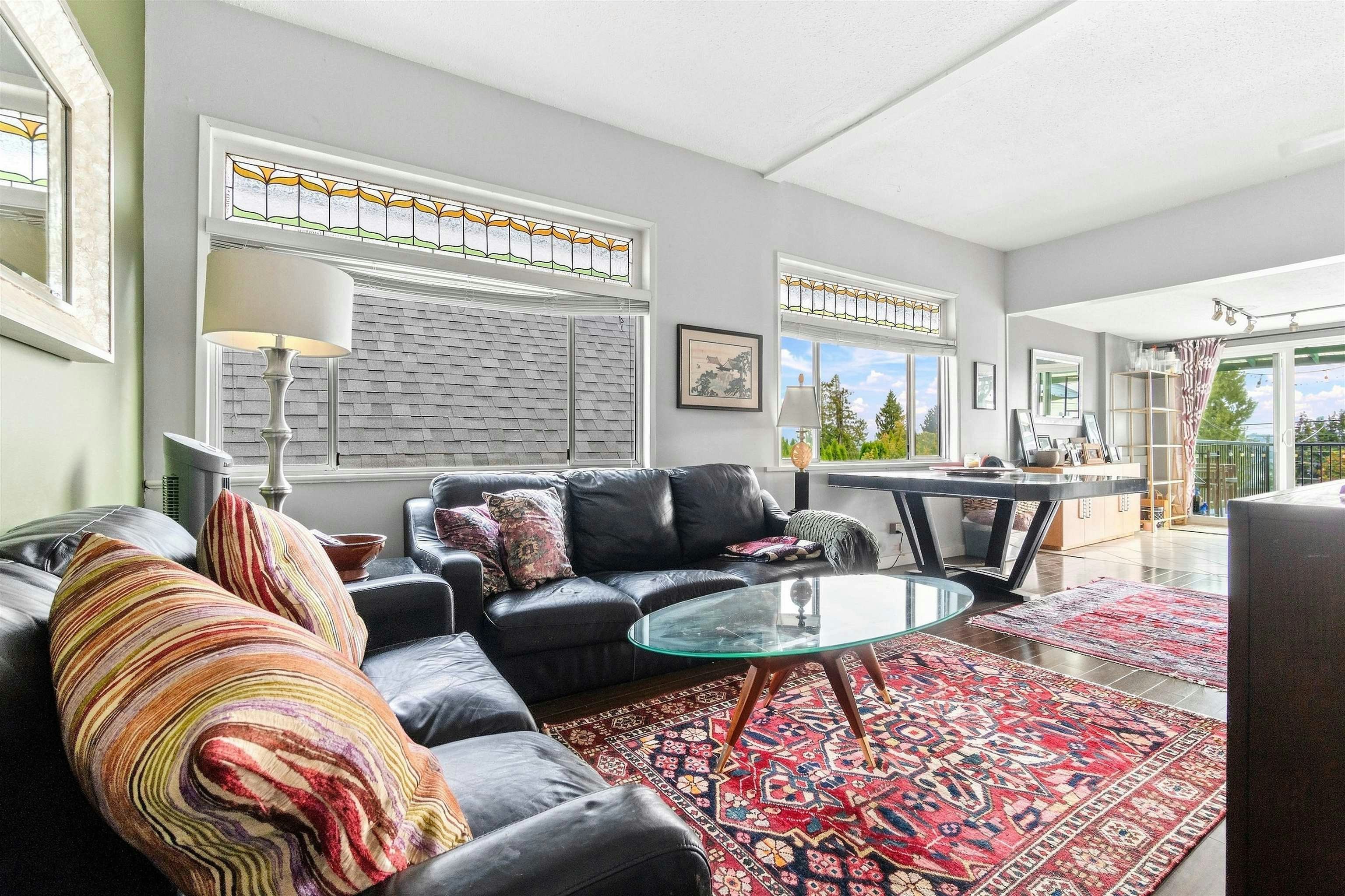 342 E Eighth Avenue - 4
