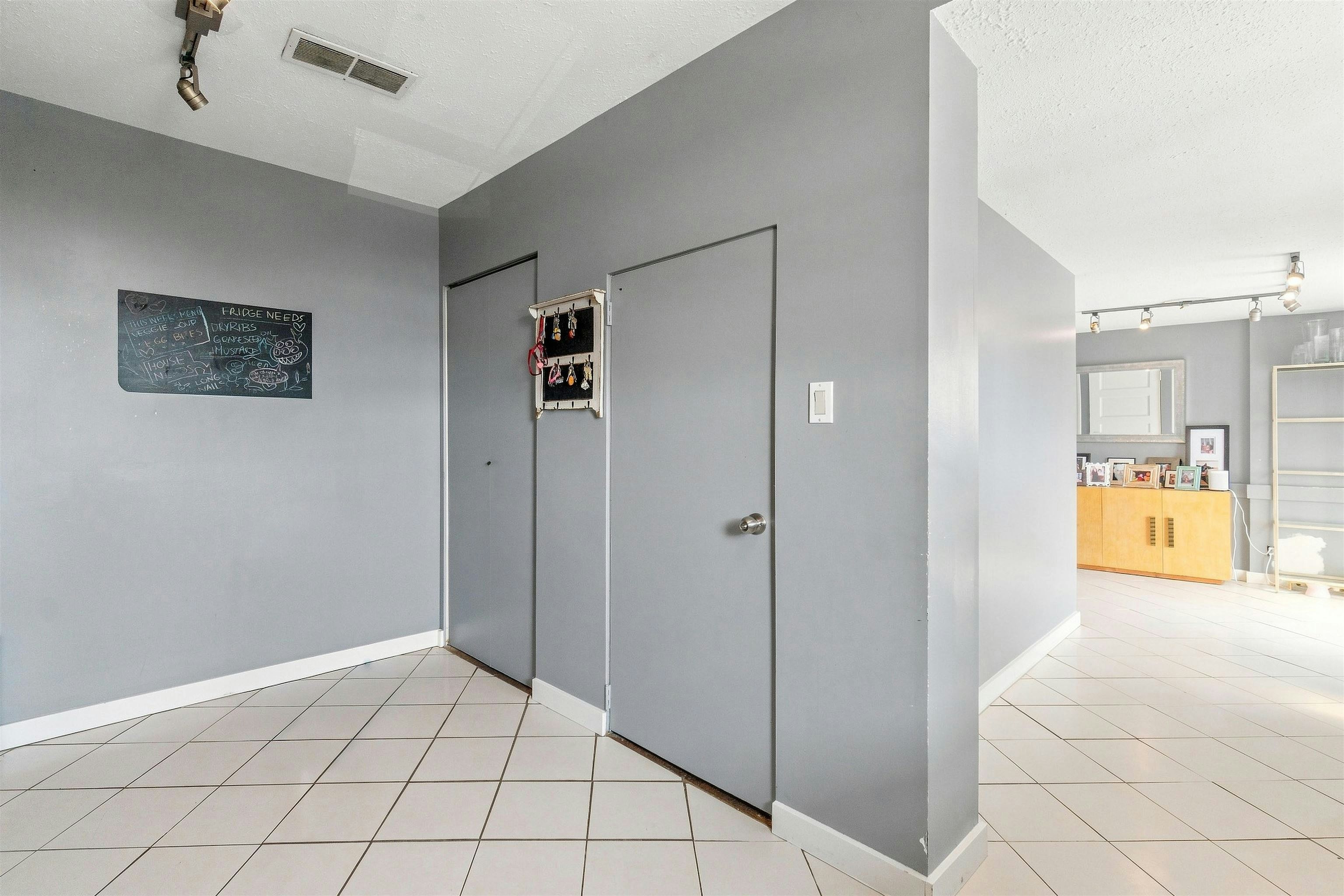 342 E Eighth Avenue, New Westminster, BC, V3L 4K8 - 23