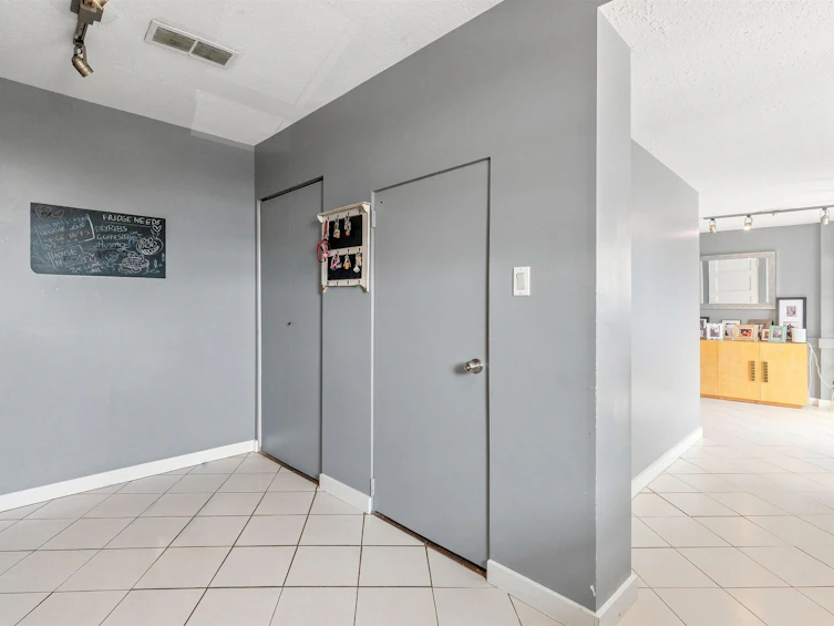 342 E Eighth Avenue, New Westminster, BC, V3L 4K8 - 23