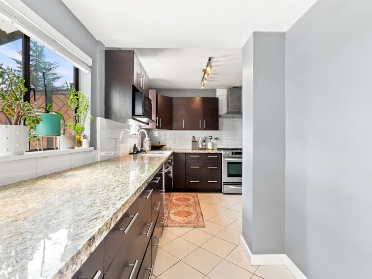 342 E Eighth Avenue, New Westminster, BC, V3L 4K8 - 7