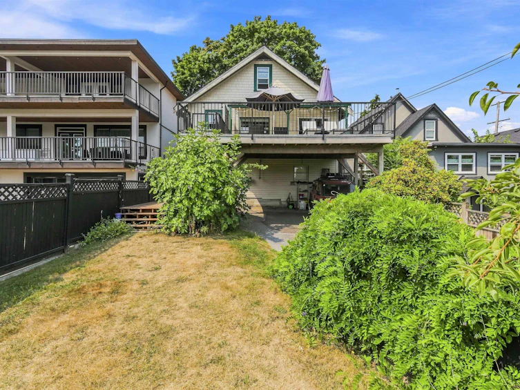 342 E Eighth Avenue, New Westminster, BC, V3L 4K8 - 33