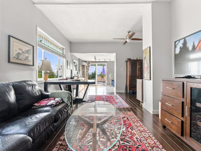 342 E Eighth Avenue - 5