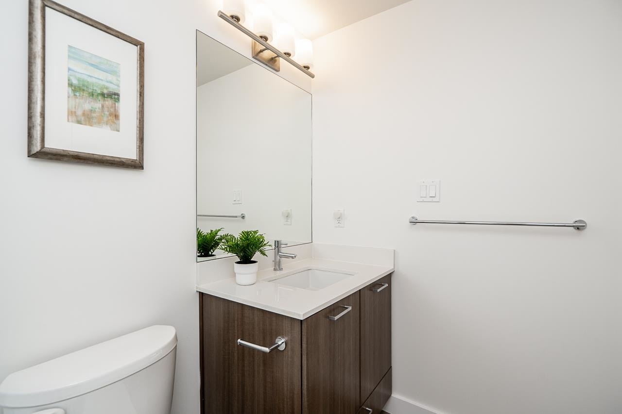 601-301 Capilano Road, Port Moody, BC, V3H 0G6 - 21
