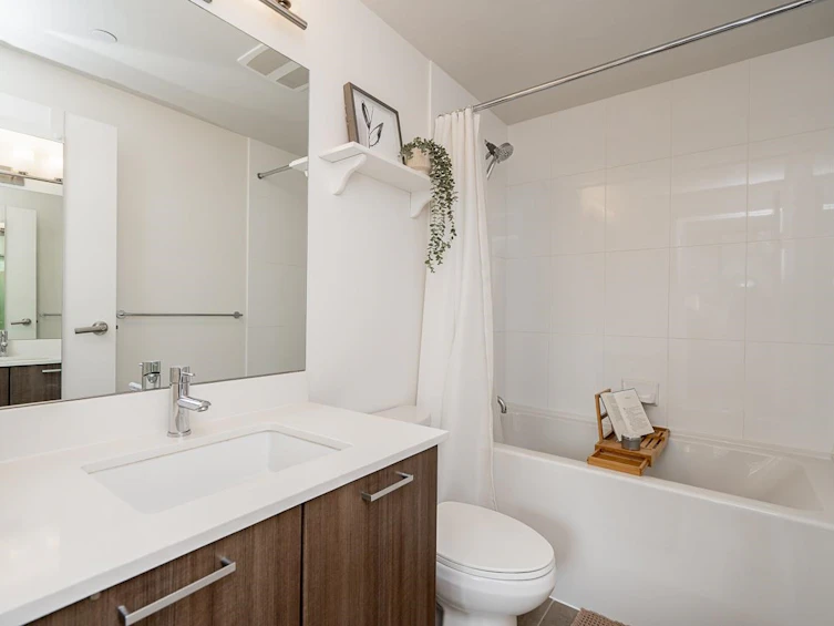601-301 Capilano Road, Port Moody, BC, V3H 0G6 - 17