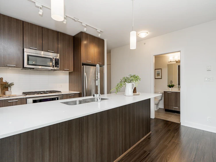 601-301 Capilano Road, Port Moody, BC, V3H 0G6 - 8