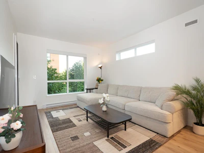 312-55 Klahanie Drive - 4