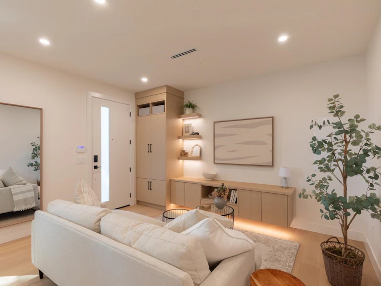 1-3615 Turner Street, Vancouver, BC, V5K 2J2 - 5
