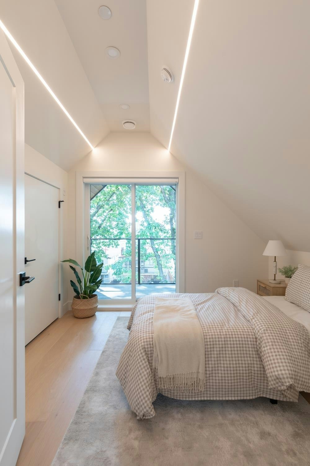 1-3615 Turner Street, Vancouver, BC, V5K 2J2 - 24