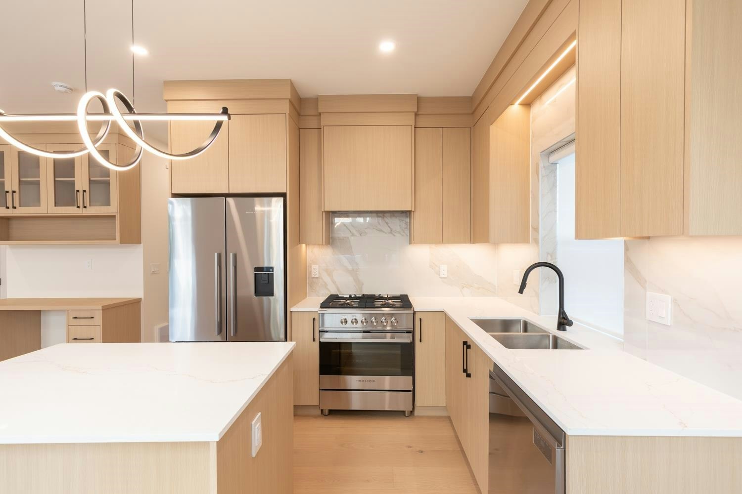 2-3615 Turner Street, Vancouver, BC, V5K 2J2 - 9