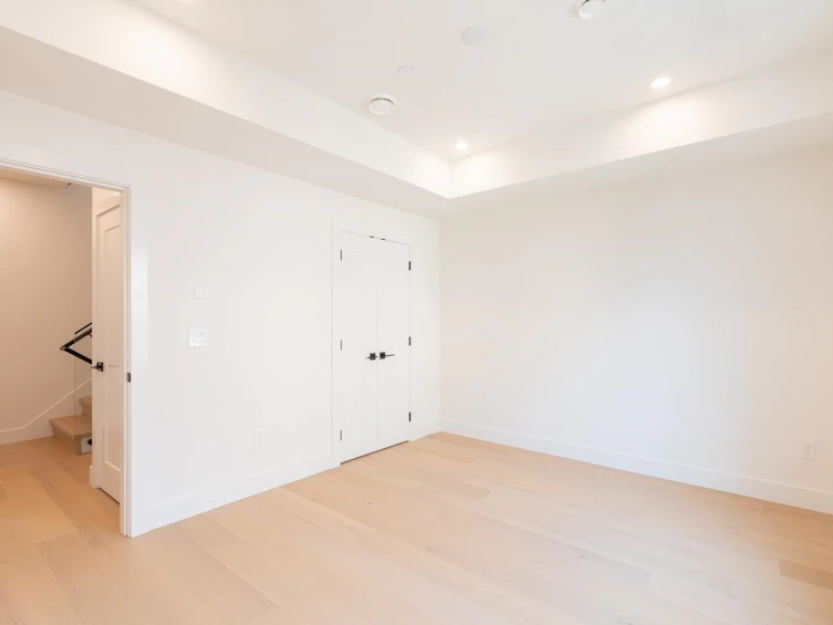 2-3615 Turner Street, Vancouver, BC, V5K 2J2 - 19