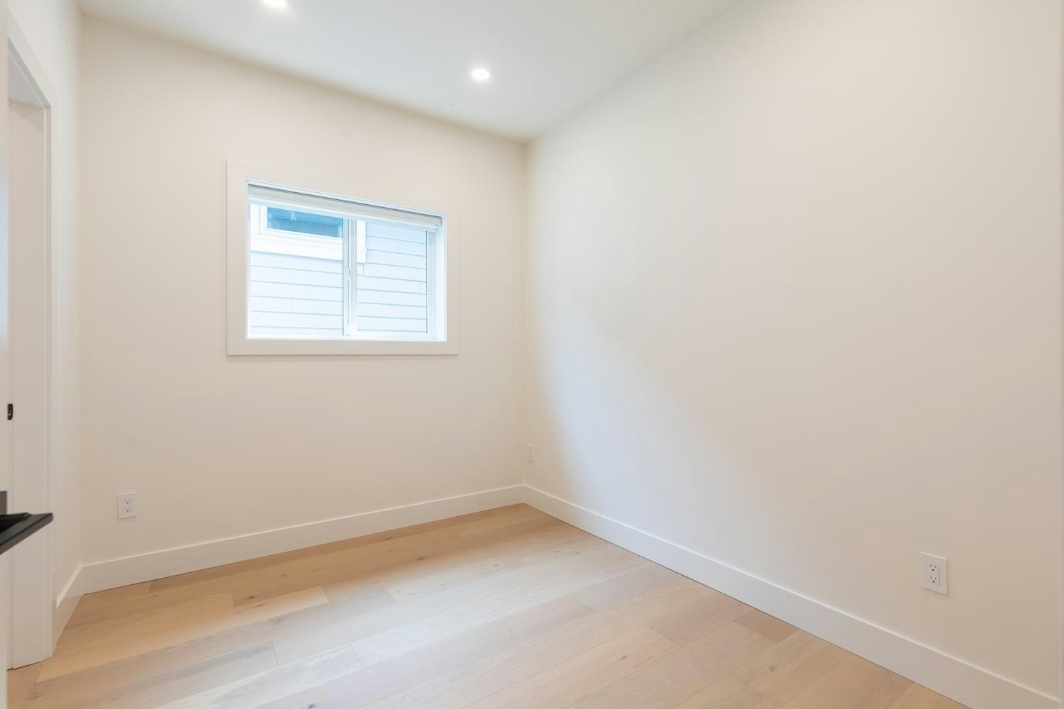 2-3615 Turner Street, Vancouver, BC, V5K 2J2 - 13